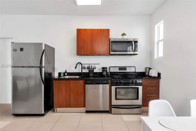 1 bedroom Condominium at 500 14th St 101, The Bayliss Condo, Miami Beach — photo 4