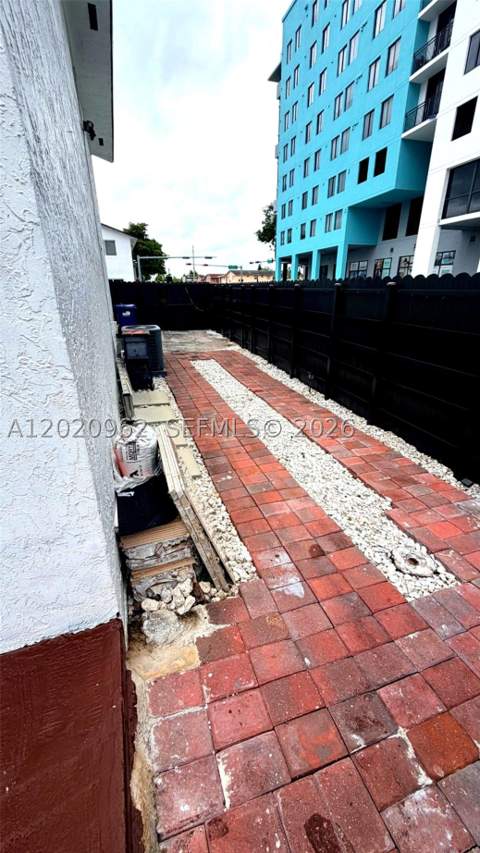 401 SW 109th Ave 14, Miami FL - photo 20 of 23