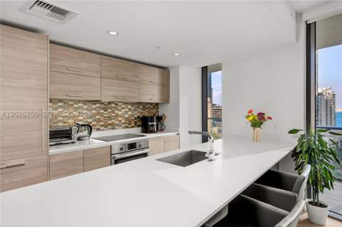 1300 S Miami Ave 1405, Miami FL - photo 9 of 52