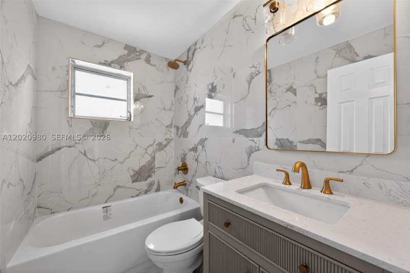 2 bedroom Condominium at 145 SW 30th Ct B208, Flagler Plaza Condo, Miami — photo 2