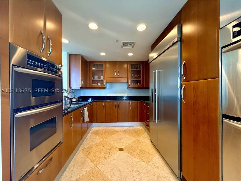 2 bedroom Condominium at 19400 Turnberry Way 731, The Parc At Turnberry Isl, Aventura — photo 4