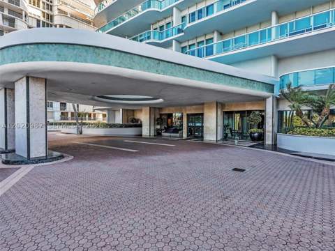 10101 Collins Ave 18C + Cabana, Bal Harbour FL - photo 10 of 72