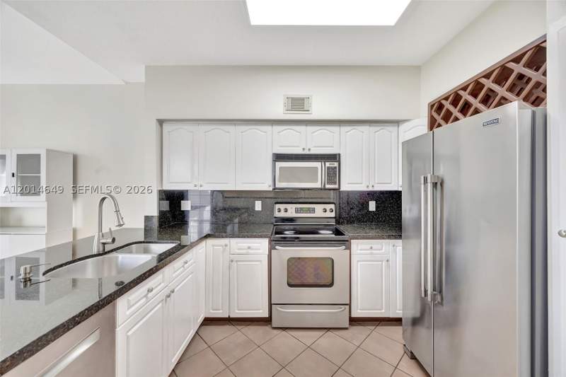 3 bedroom Condominium at 10110 SW 154th Cir Ct 105-1, Villas At The Hammocks Co, Miami — photo 3