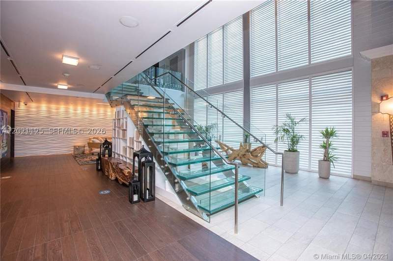 1 bedroom Condominium at 17315 Collins Ave 1507, Sole Condo, Sunny Isles Beach — photo 4