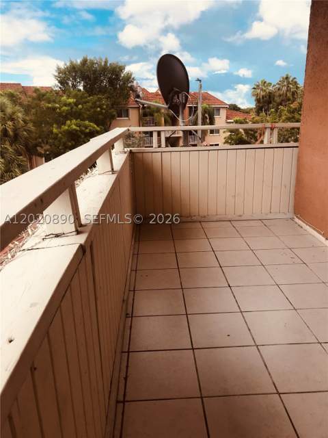 17600 NW 68th Ave B3006, Hialeah FL - photo 19 of 19