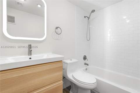 1200 Mariposa Ave E104, Coral Gables FL - photo 7 of 12