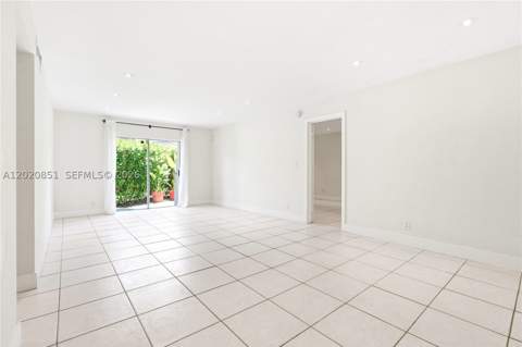 1200 Mariposa Ave E104, Coral Gables FL - photo 8 of 12