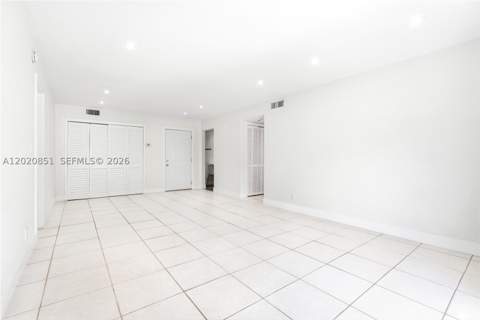 1200 Mariposa Ave E104, Coral Gables FL - photo 9 of 12