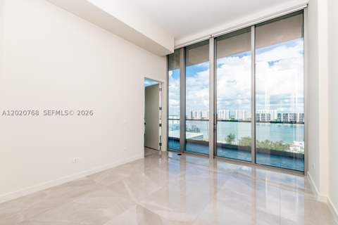 18501 E Collins 1503, Sunny Isles Beach FL - photo 10 of 88