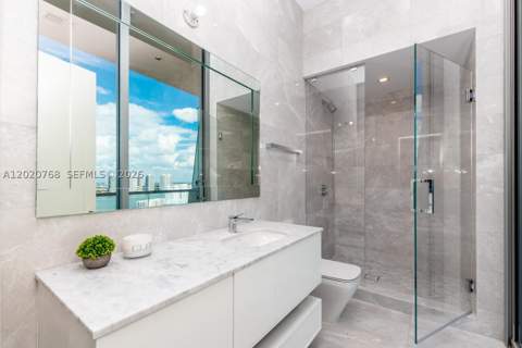 18501 E Collins 1503, Sunny Isles Beach FL - photo 11 of 88