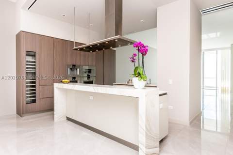 18501 E Collins 1503, Sunny Isles Beach FL - photo 18 of 88
