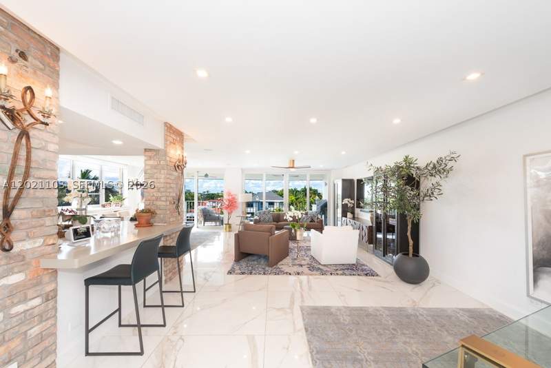 2 bedroom Condominium at 10180 W Bay Harbor Dr 4A, Montego Club Condo, Bay Harbor Islands — photo 3