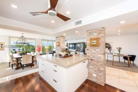 10180 W Bay Harbor Dr 4A, Bay Harbor Islands FL - photo 8 of 33