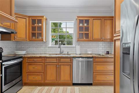 1540 Urbino Ave, Coral Gables FL - photo 11 of 33