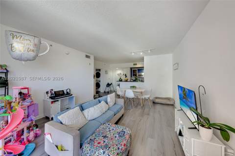 2775 NE 187th St 528, Aventura FL - photo 13 of 28