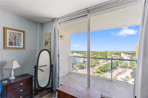1351 NE Miami Gardens Dr 1603E, Miami FL - photo 13 of 26