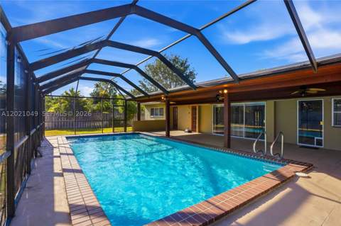 8495 SW 160th St, Palmetto Bay FL - photo 14 of 17