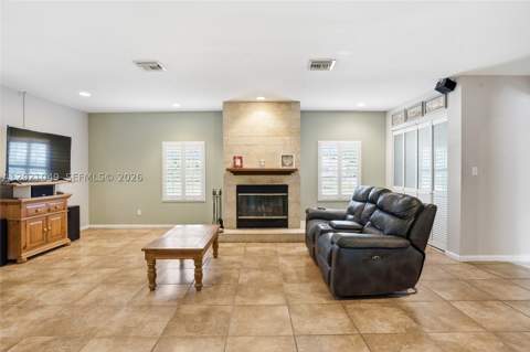 8495 SW 160th St, Palmetto Bay FL - photo 6 of 17