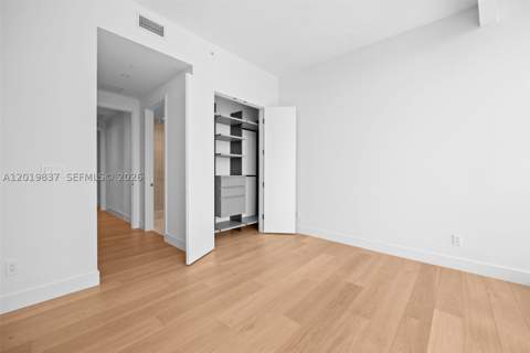 175 SE 25 Rd 801, Miami FL - photo 17 of 37
