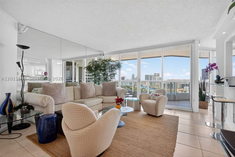 3 bedroom Condominium at 21205 Yacht Club Dr 2409, North Tower at The Point, Aventura — photo 3