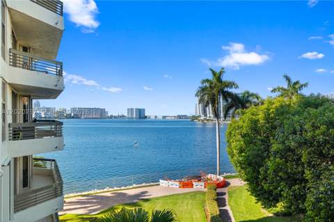 19101 NE 36th Ct 402, Aventura FL - photo 8 of 53