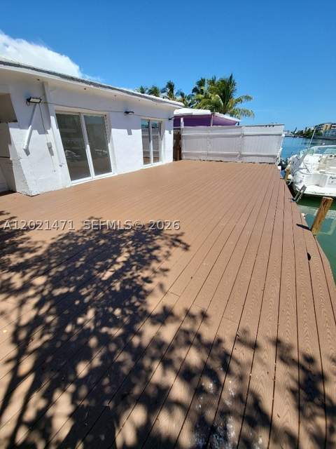 7707 Hawthorne Ave, Miami Beach FL - photo 6 of 7