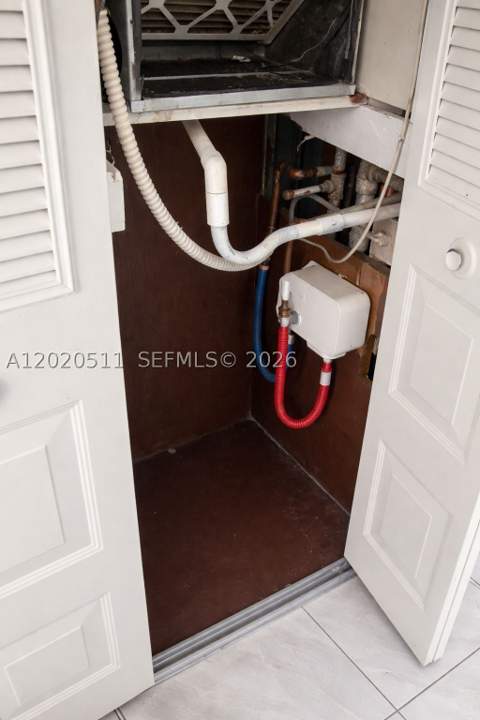 496 NW 165th D-412, Miami FL - photo 22 of 34