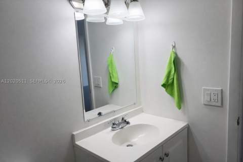 496 NW 165th D-412, Miami FL - photo 23 of 34
