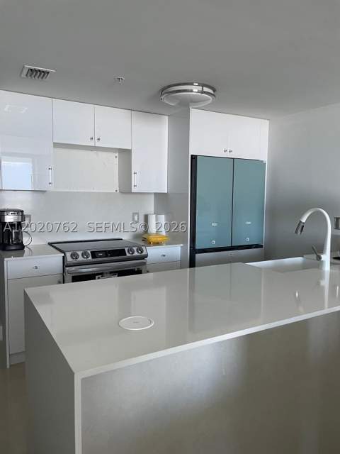 185 SW 7th St 3803, Miami FL - photo 10 of 19