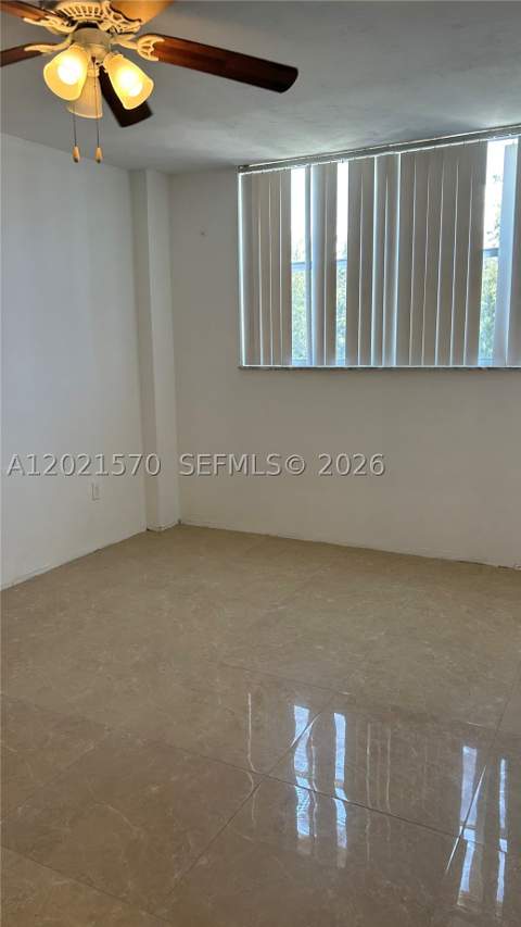16465 NE 22nd Ave 405, North Miami Beach FL - photo 15 of 16