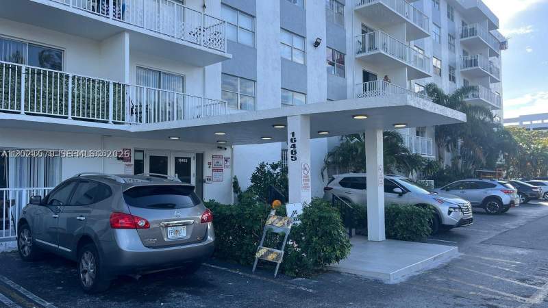 1 bedroom Condominium at 16465 NE 22nd Ave 405, Tall Trees Condo, North Miami Beach — photo 4