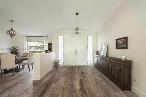 7400 SW 170th Ter, Palmetto Bay FL - photo 6 of 35