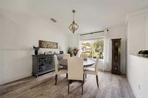 7400 SW 170th Ter, Palmetto Bay FL - photo 7 of 35