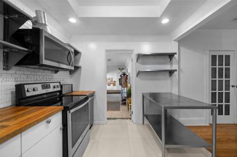 555 NE 73rd St, Miami FL - photo 10 of 30