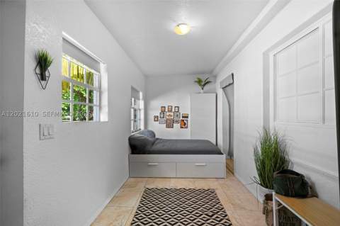555 NE 73rd St, Miami FL - photo 11 of 30