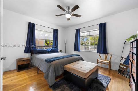 555 NE 73rd St, Miami FL - photo 13 of 30