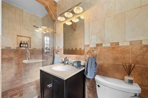 555 NE 73rd St, Miami FL - photo 16 of 30