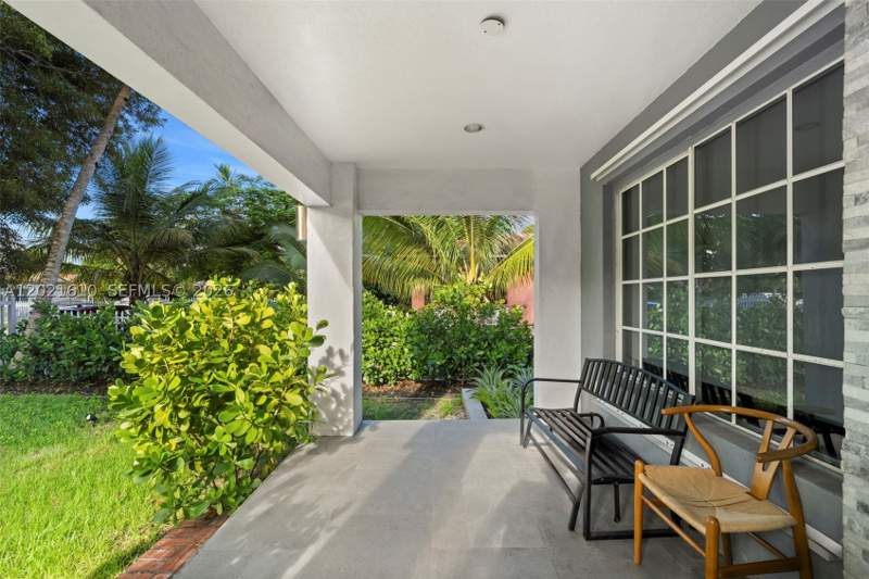 4 bedroom SingleFamilyResidence at 555 NE 73rd St, Federal Way Amd, Miami — photo 3