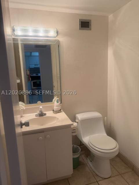 5601 Collins Ave 1718, Miami Beach FL - photo 10 of 23