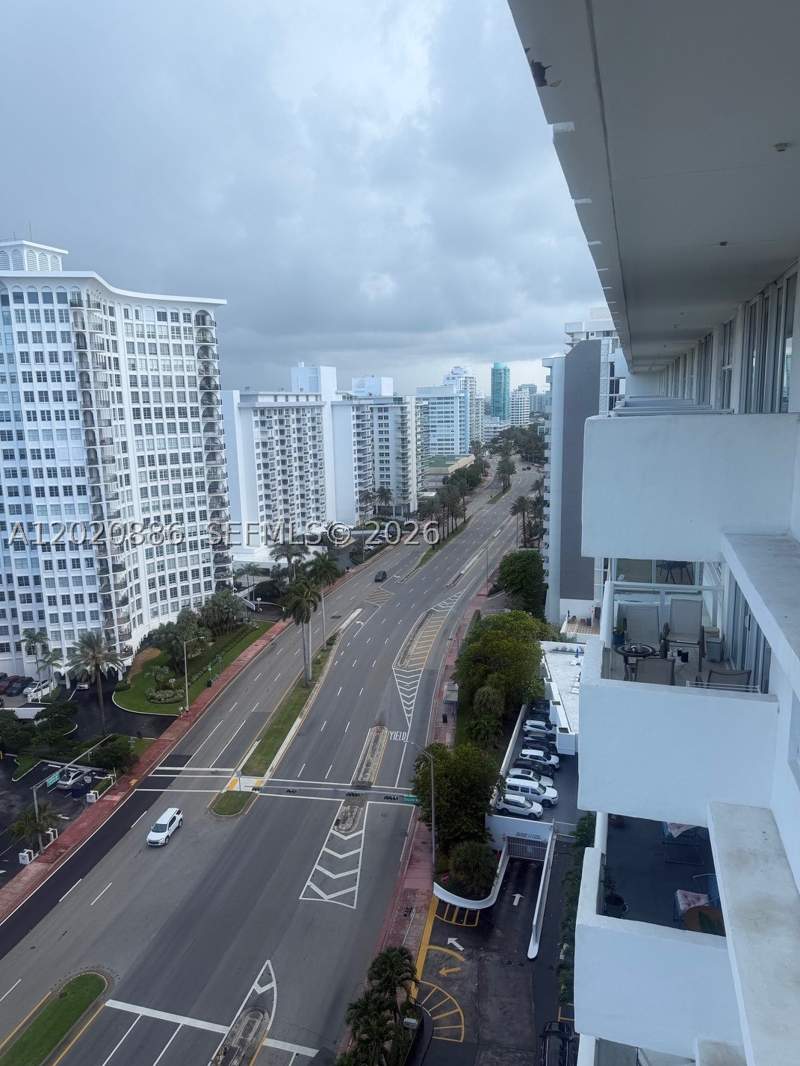 1 bedroom Condominium at 5601 Collins Ave 1718, The Pavilion Condo, Miami Beach — photo 4