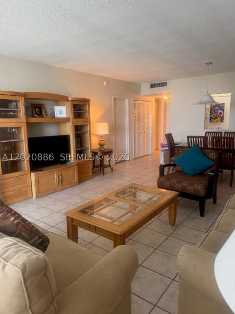 5601 Collins Ave 1718, Miami Beach FL - photo 8 of 23