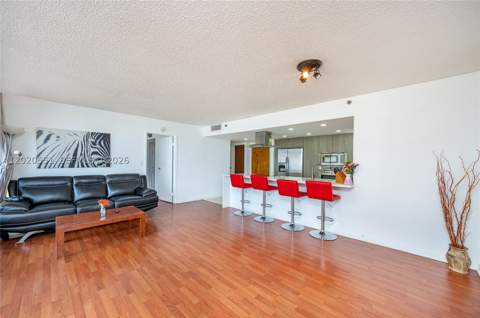 7601 E Treasure Dr 623, North Bay Village FL - photo 9 of 33