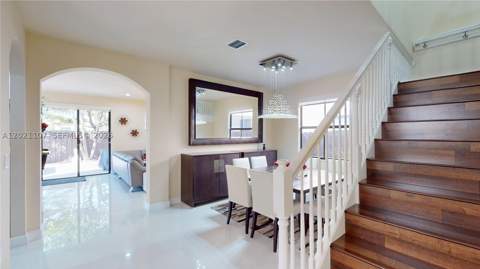8610 NW 101st Pl, Doral FL - photo 9 of 56