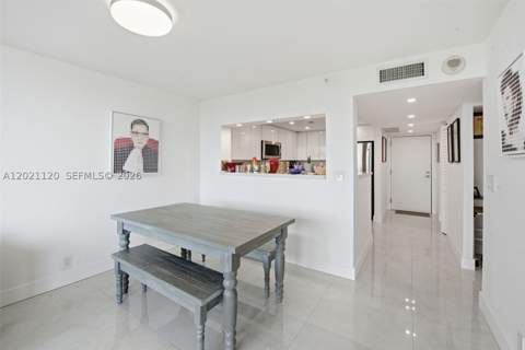 2555 Collins Ave 1106, Miami Beach FL - photo 7 of 22