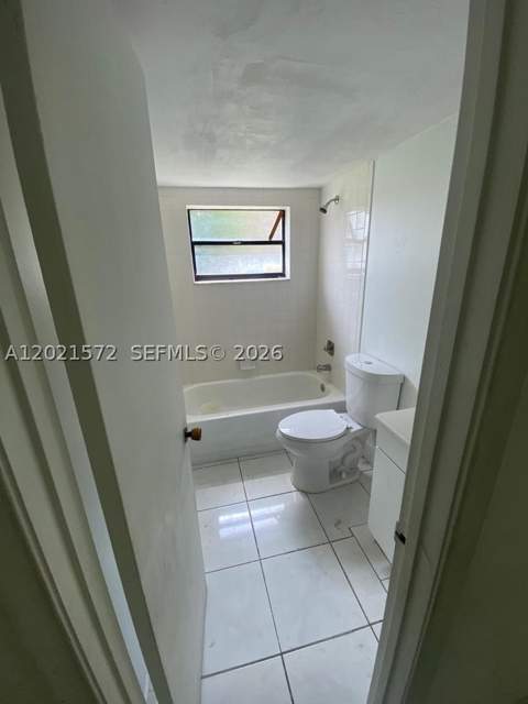 2715 W 66th St 13-21, Hialeah FL - photo 19 of 27
