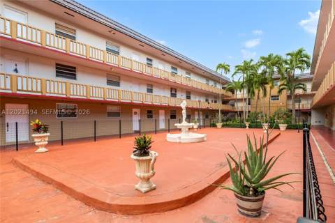 4655 Palm Ave 332, Hialeah FL - photo 12 of 17