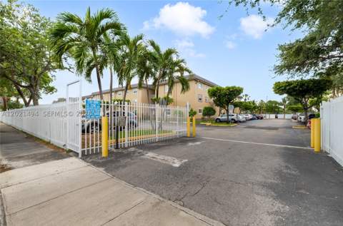 4655 Palm Ave 332, Hialeah FL - photo 17 of 17