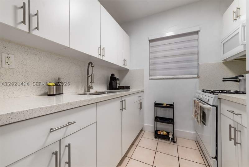 2 bedroom Condominium at 4655 Palm Ave 332, Royal Palm Gardens Condo, Hialeah — photo 3