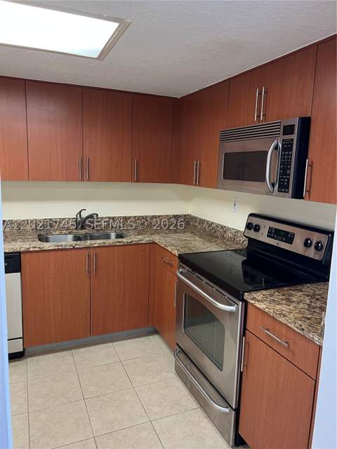 3300 NE 192nd St 616, Aventura FL - photo 8 of 24