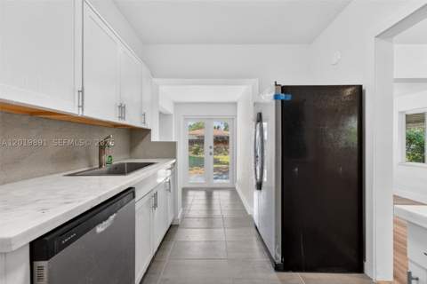 280 NW 101st St, Miami FL - photo 18 of 28
